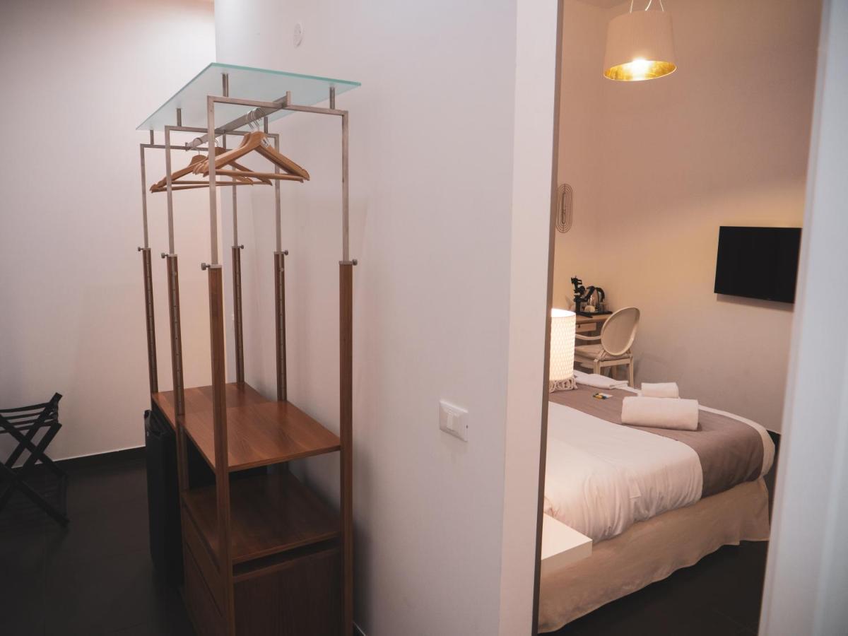 Dhome B&B ปาแลร์โม ภายนอก รูปภาพ